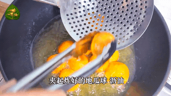 042205v7o2yiw7t7oz2vhe.gif