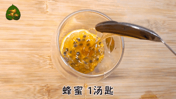 102312d4o9vm99zhm010hs.gif