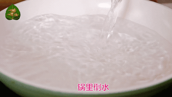 111055q9dlzssl9llt8b12.gif