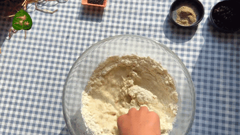 081047vt4ibaylrplfy4bi.gif