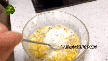 110325vx8bms2332xoh8zm.gif